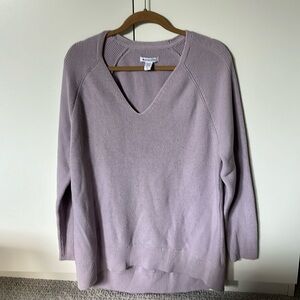 Athleta lavender vneck knit sweater size Large